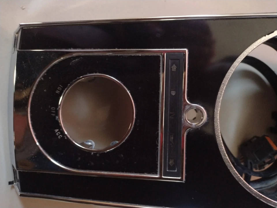 💥PANEL DE TABLERO HARLEY DAVIDSON SOFTAIL DELUXE 71273-00A OEM💥 Foto 2 de 4