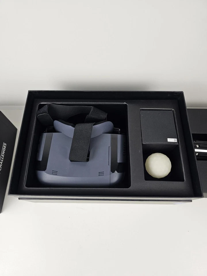 Star Wars-Jedi Challenges Lightsaber AR-756 Virtual Reality (VR) Headset-LENOVO - Image 3 of 4