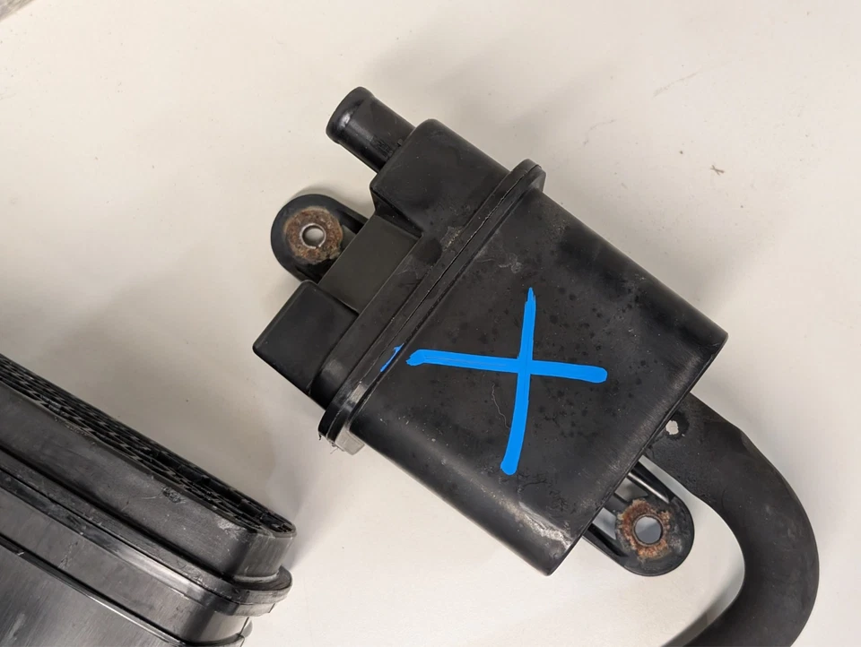 Bote de carbón de vapor combustible EVAP gasolina piloto Honda Pilot 2005-2008 fabricante de equipos originales Foto 2 de 4