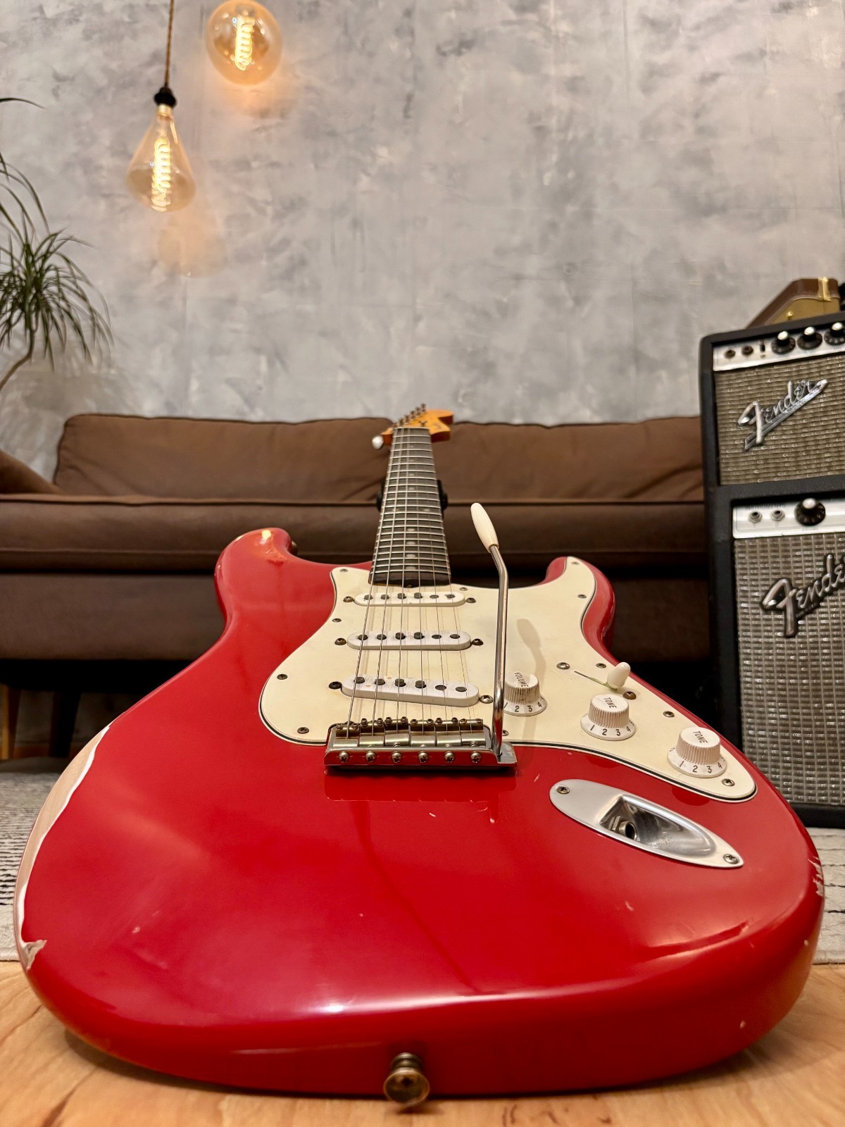 Fender Stratocaster 1961 Glas Custom Fiesta Red Relic 7 4lbs w /  G&G Case