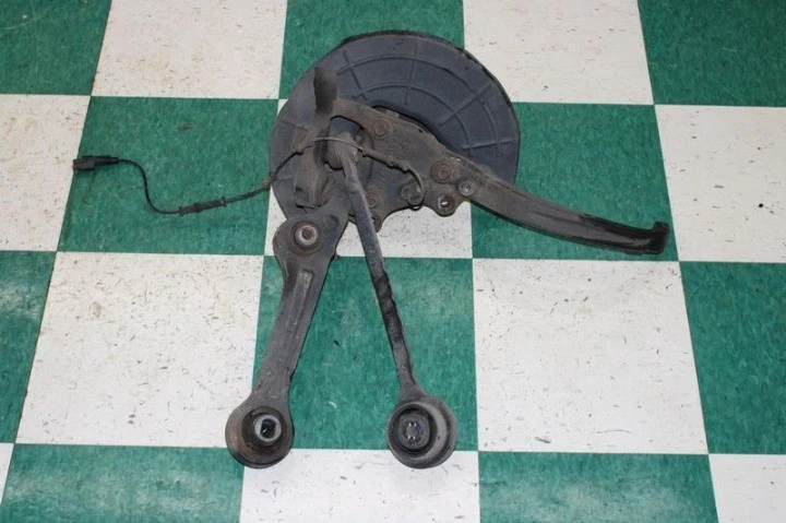 2012-2023 Dodge Challenger Front Right Passenger Spindle Knuckle Assembly Oem Foto 2 de 4