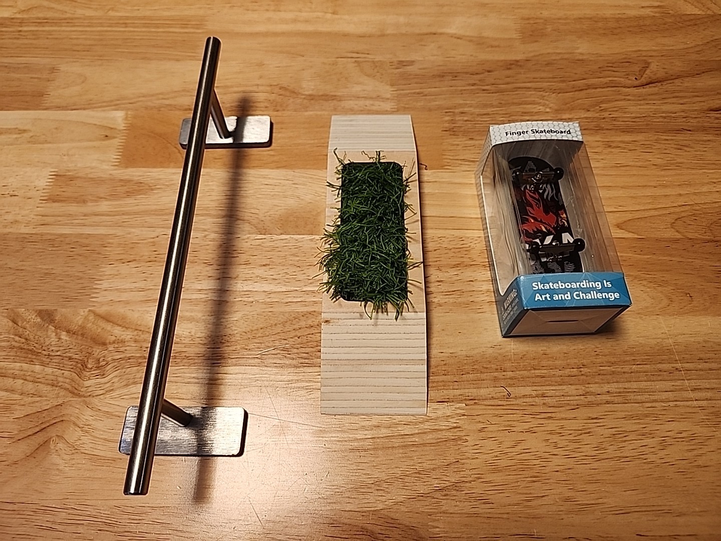- With Ramp N Rail Combo Set