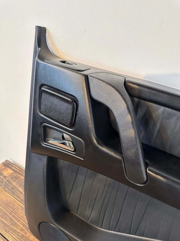 Panel de ajuste trasero derecho Mercedes Clase G G500 G55 2003-2005 negro Designo AMG Foto 4 de 4