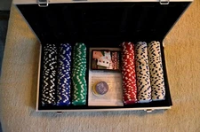 Cardinal 300 Ct Poker Chips (11.5G) In Aluminum Case Game