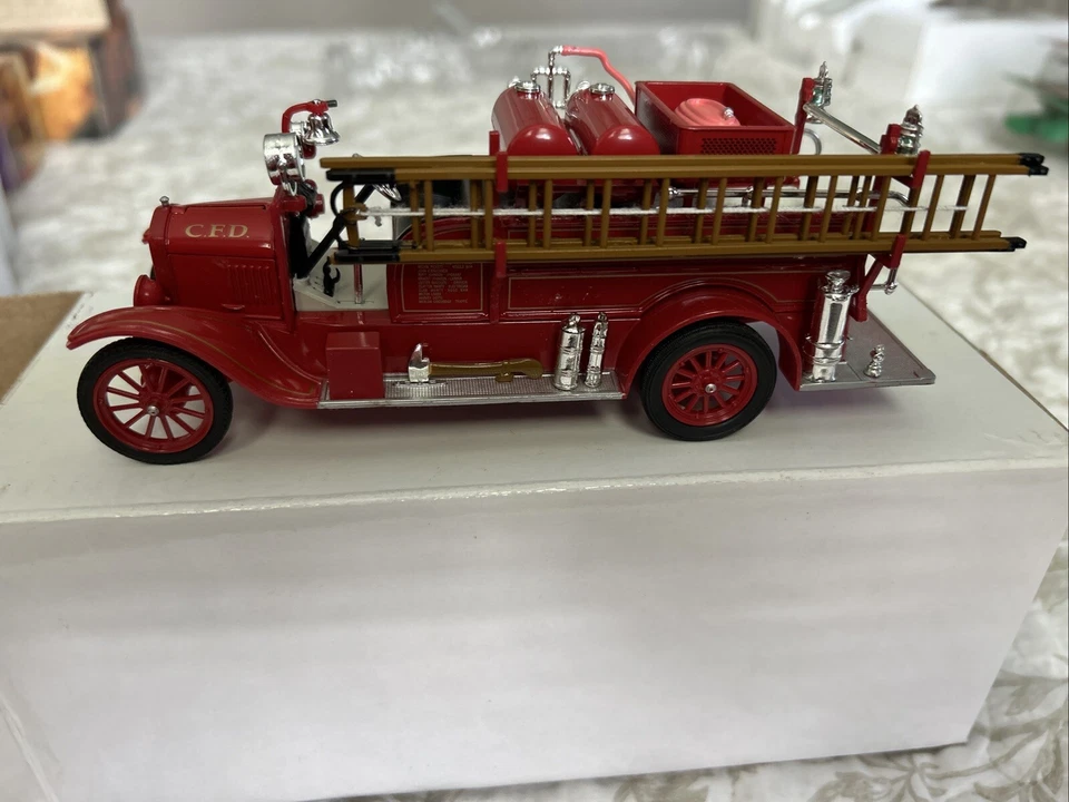 1926 Ford Model T Firetruck Diecast - Image 2 of 4