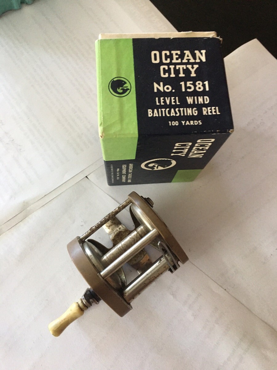 Modèle antique pêche moulinet Ocean City 1581 - France