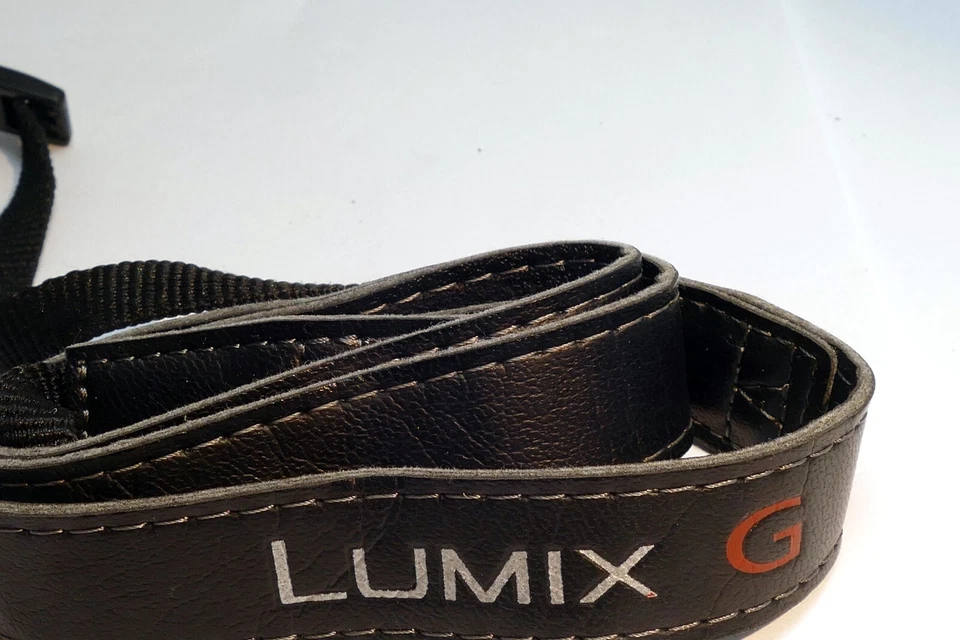 Correa de hombro para cámara Panasonic Lumix G de 2 cm de ancho de cuero negro - Original OEM Foto 4 de 4