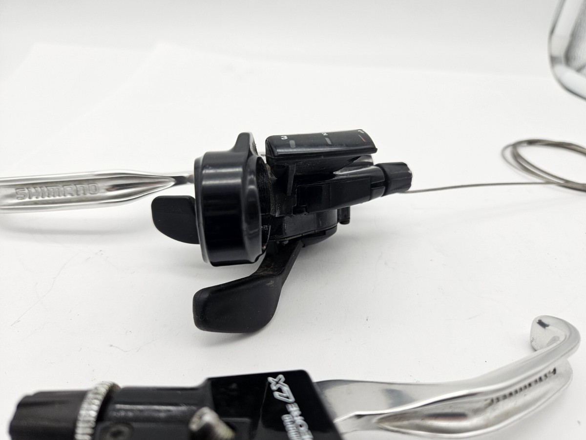 Manettes Shimano Deore LX ST-M567 3x8 Vitesses – Leviers De Frein Inclus – Occasion