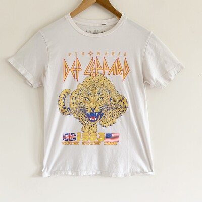 def leppard 1983 tour t-shirt dress Women's Def Leppard White Love Bites Tee Shirt Small (read)