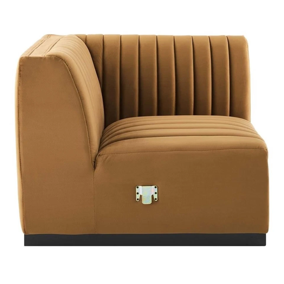 Silla de esquina derecha Modway Conjure moderna de terciopelo acolchado de canal en marrón coñac Foto 3 de 4