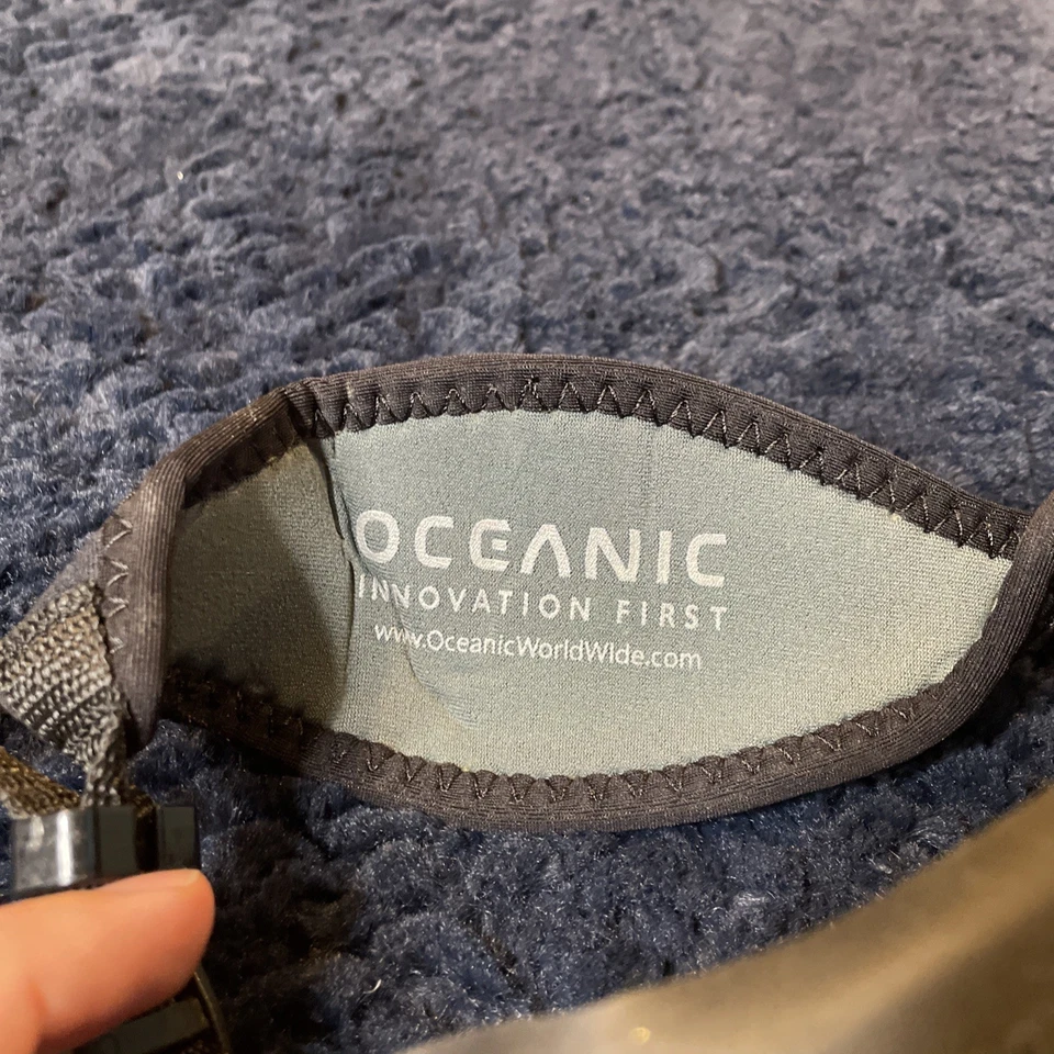 Oceanic Shadow Low Volume Scuba Dive Mask - Image 3 of 4