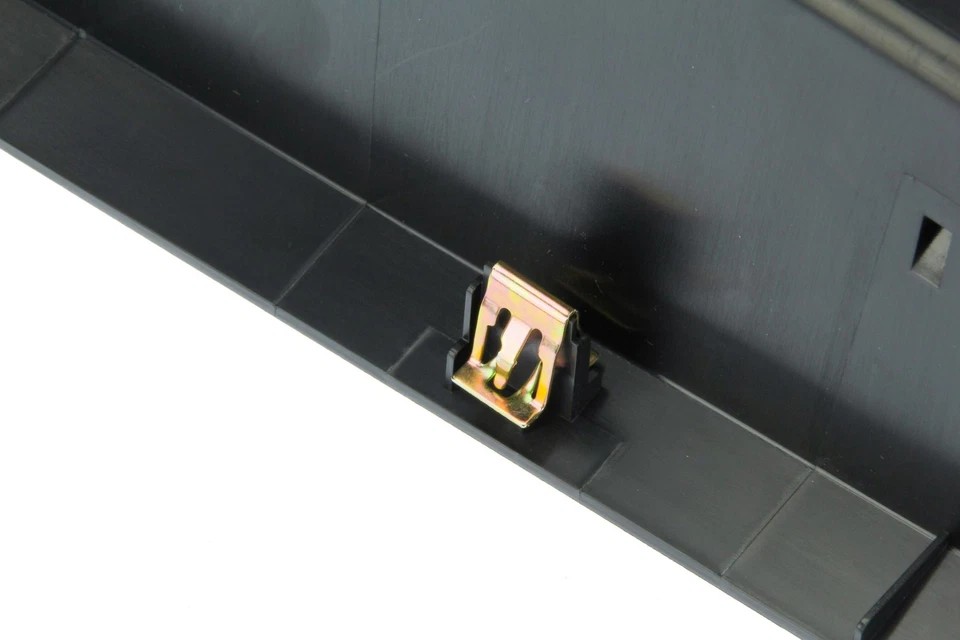 Porta-copo console URO PARTS GM0817812 - Imagem 4 de 4