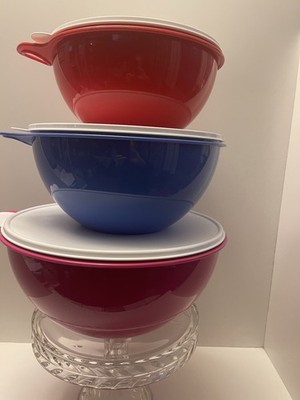 New Tupperware 3 Piece Thatsa Bowl Set-12, 19, 32 cups