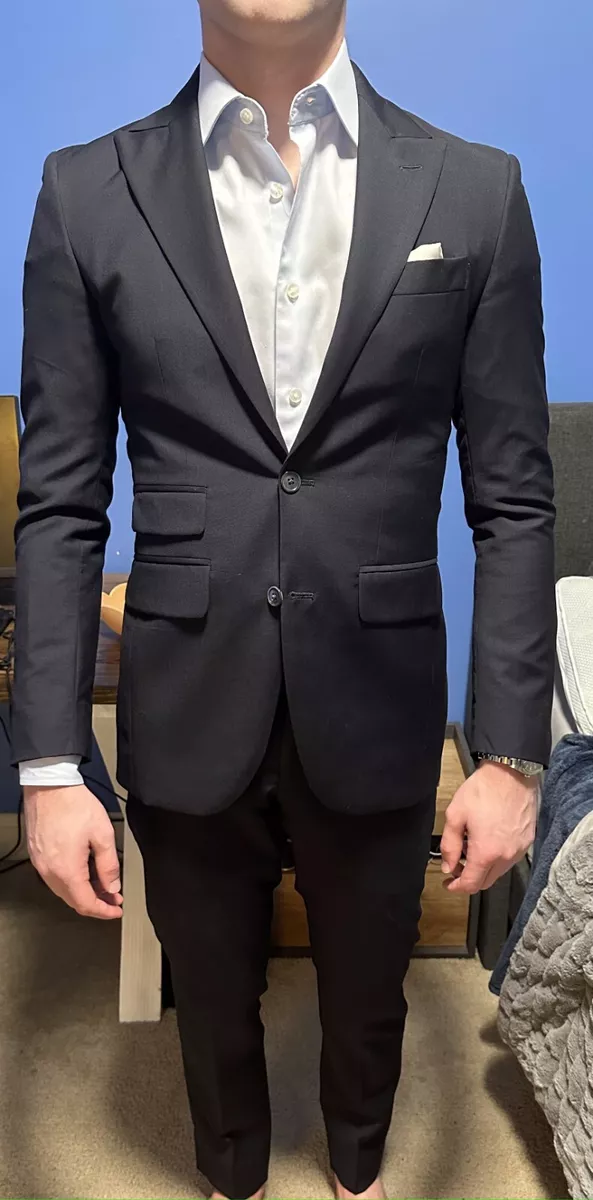 Ermenegildo Zegna, 36 Regular, Navy Coppley Suit, Peak Lapel, ($2350 MSRP!)