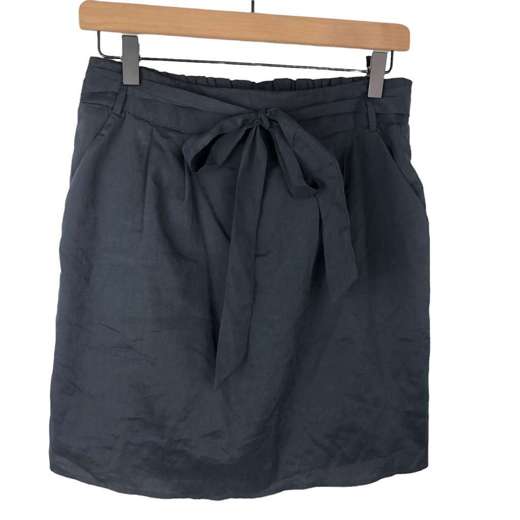 Emmelee mini skirt in medium size - stylish and comfortable-image