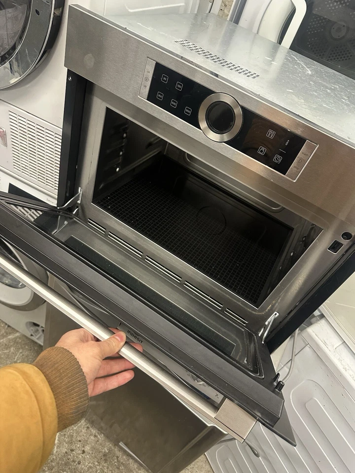 Bosch Serie 8 CFA634GS1B Built-In Microwave STRIPPING FOR PARTS ALL PARTS AVAILB - Image 2 of 4