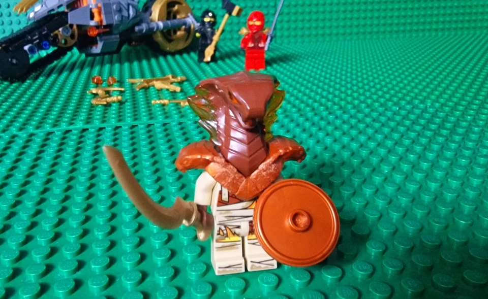 LEGO Ninjago 70672 Cole's Dirt Bike, Foto 2 von 3