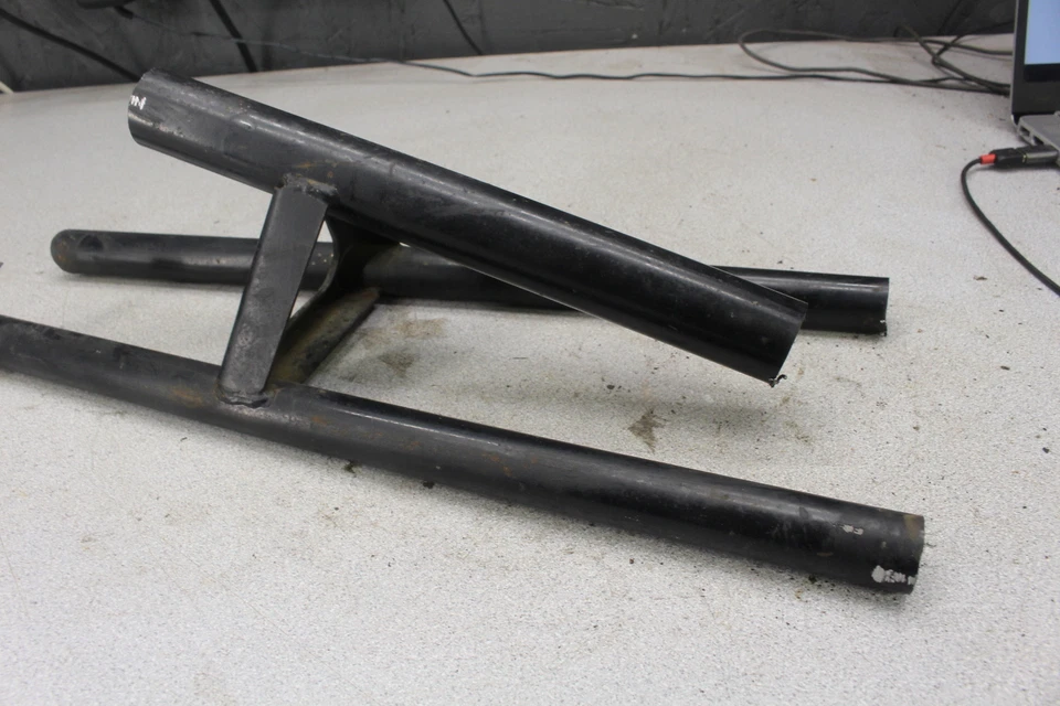 1978 Honda CB750F Super Sport FRAME BACKBONE SUPPORT 4991.DY - Image 3 of 4