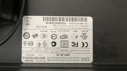 IBM 39M2973 1723-3RX 1U Rackmounted Flat Panel Console Kit - Photo 4/6