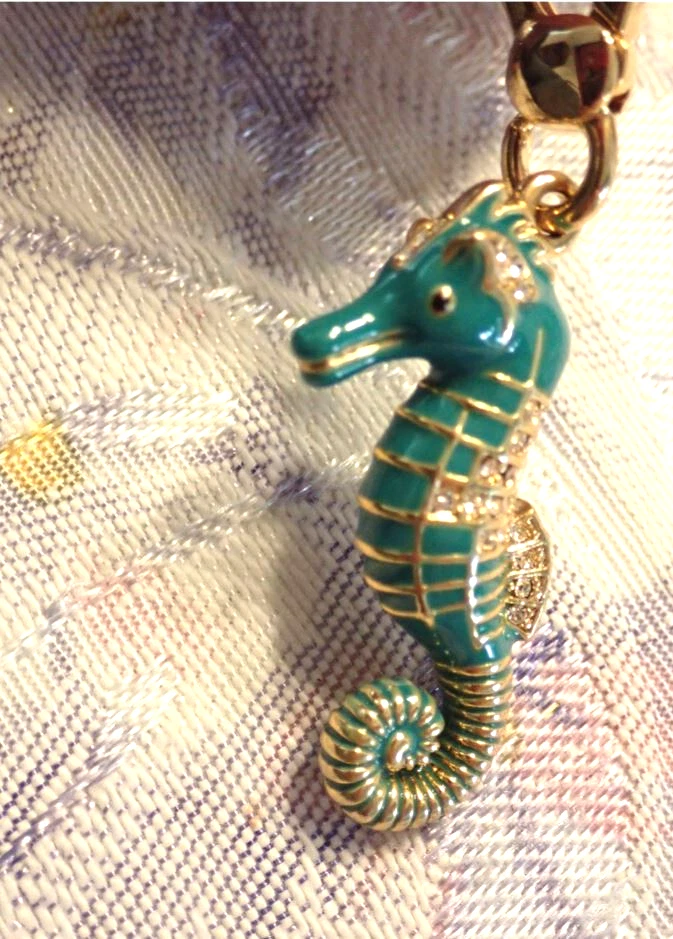 Dije colgante de caballito de mar esmaltado 3D raro Foto 2 de 4