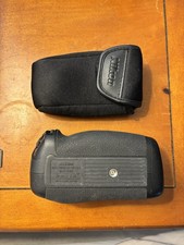 Nikon MB-D16 Multi Power Battery Pack Grip for D750