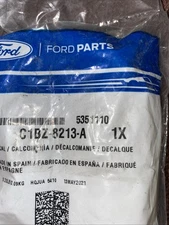 2014-2015 Ford Fiesta Front Bumper Grille Emblem Logo Oval new OEM C1BZ-8213-A