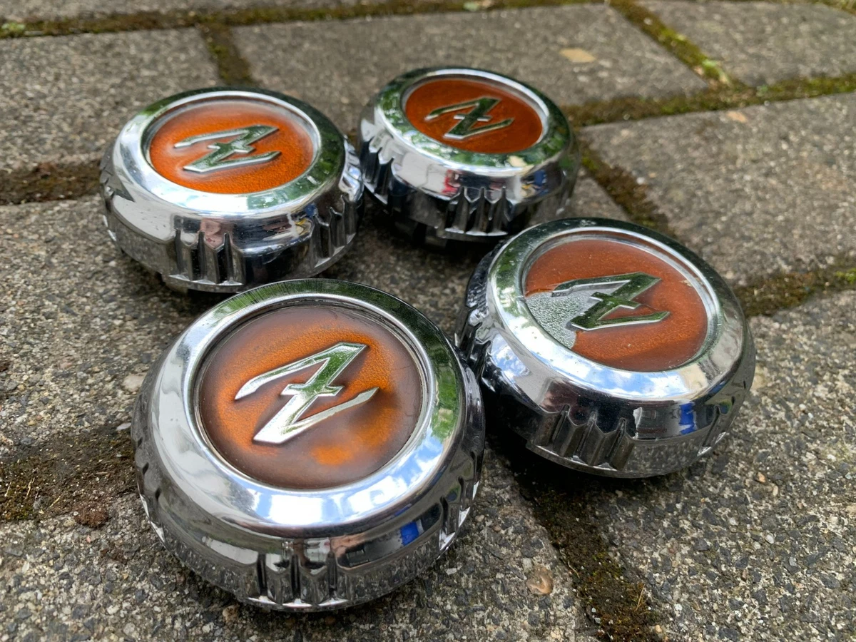 Cache Moyeu Central Chrome Pour Datsun 280ZX / Nissan - OEM 40343-P7100 - Occasion