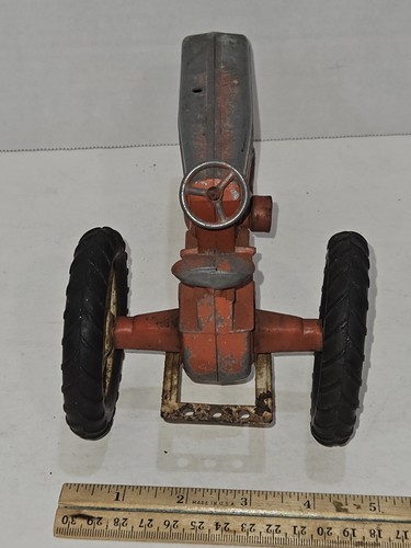 Vintage Tru Scale Farm Tractor 1/16 - Picture 4 of 7
