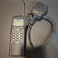 Ma-com Harris P7100ip 800mhz radio Parts Or Repair. May Work