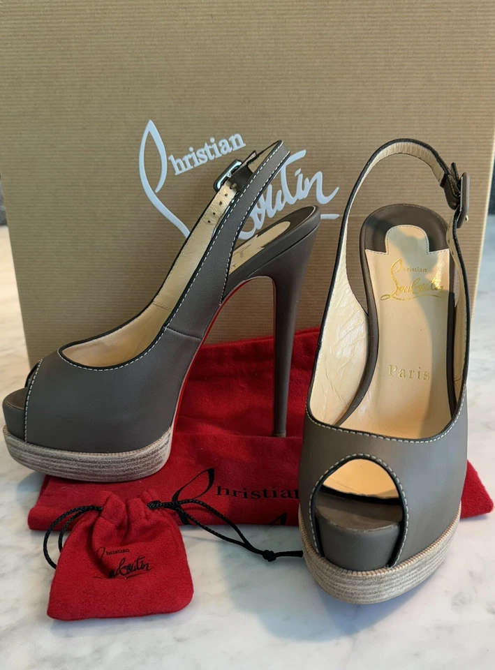 ÓTIMO Estado Christian Louboutin Raais Royal Trepointe Sling 140 Tamanho 35 - Imagem 2 de 4