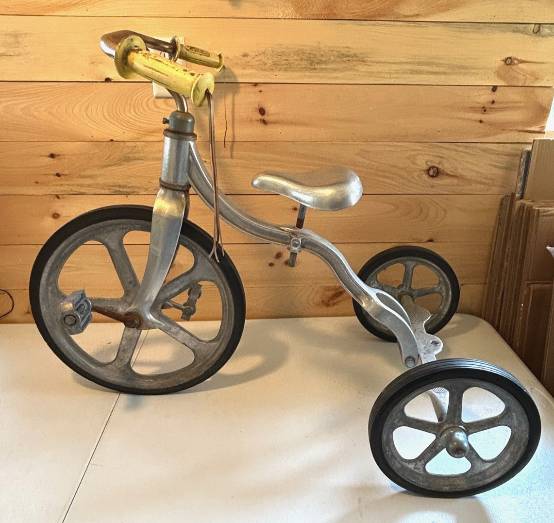 (Used) Vintage Anthony Brothers Convert-A-Bike Aluminum Trike Tricycle 27" tall (220.00 USD) (Used) Vintage Anthony Brothers Convert-A-Bike Aluminum Trike Tricycle 27" tall (220.00 USD)