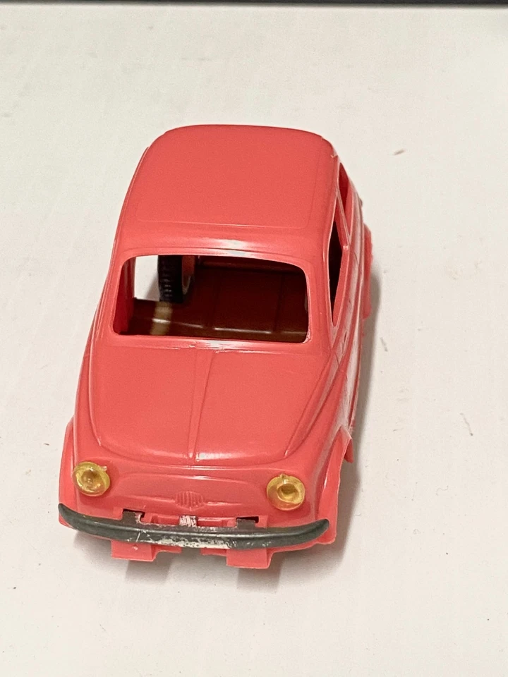 FIAT 500 INGAP Serie Brioschi 1:25 circa Rosa nuova con scatola. - Immagine 4 di 4