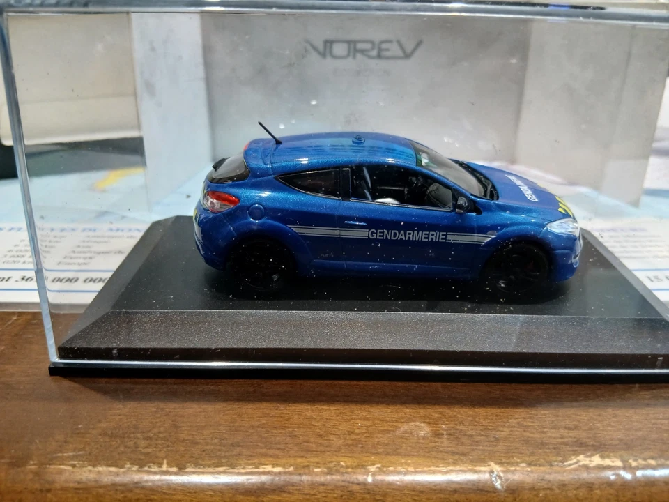 Voiture miniature renault megane rs gendarmerie norev 1/43 - Photo 3/4
