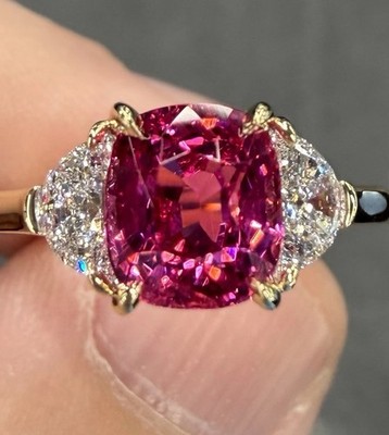 Rare GRS 2.6 Ctw Neon Pink Mahenge Spinel E VS Diamond Ring 18K Yellow Gold Jedi