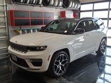 2022 Jeep Grand Cherokee SUMMIT RESERVE 4X4