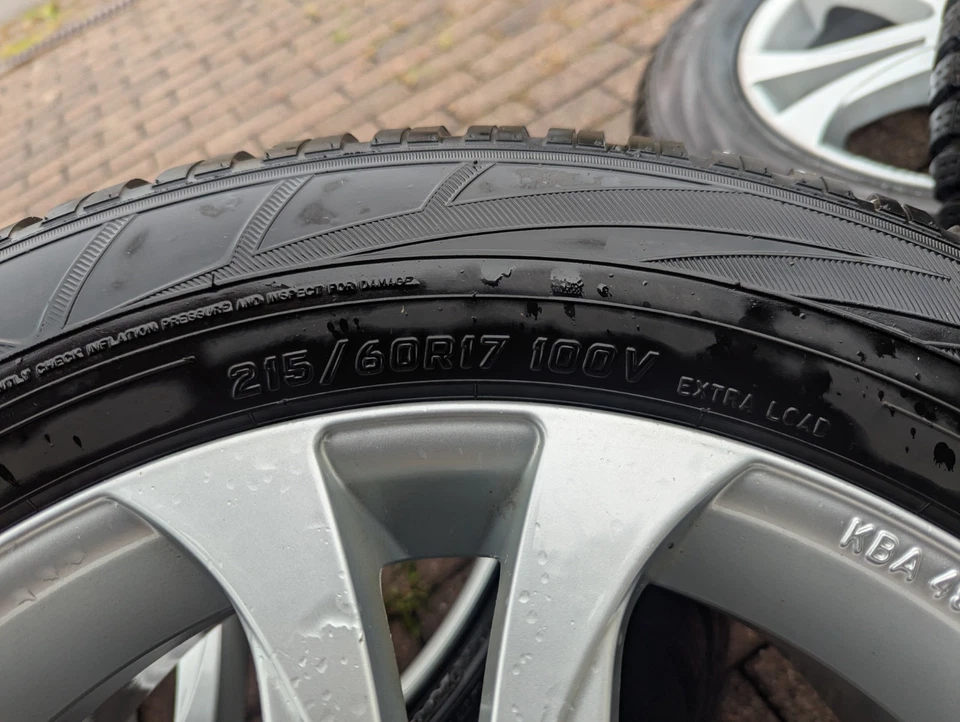 Winter Kompletträder Nissan Qashqai 215/60R17 7Jx17 ET40 40300 4EA1B - Bild 4 von 4