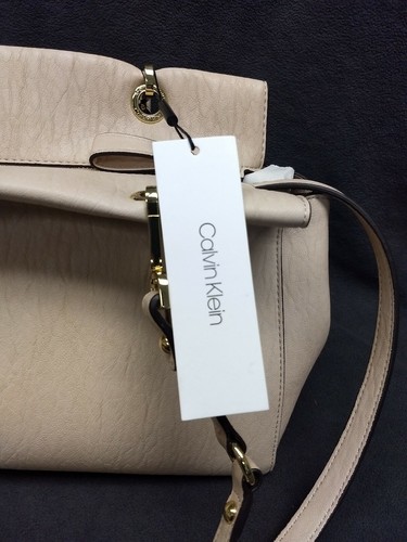 Nuevo con etiquetas Cartera Calvin Klein Sonoma arena ligera al por menor $158 BP - Imagen 6 de 7