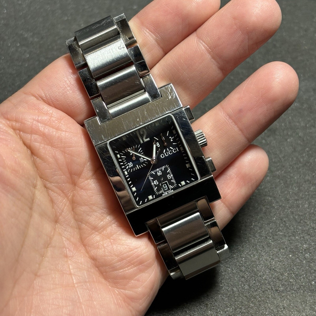Gucci Timepieces 7700 Chrono Swiss Made Stainless Steel Gucci Timepieces 7700 Chrono Swiss Made Stainless Steel