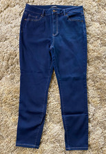 D JEANS STRAIGHT LEG WOMEN'S LABEL SIZE 12 ACTUAL W 31" L 26.5"