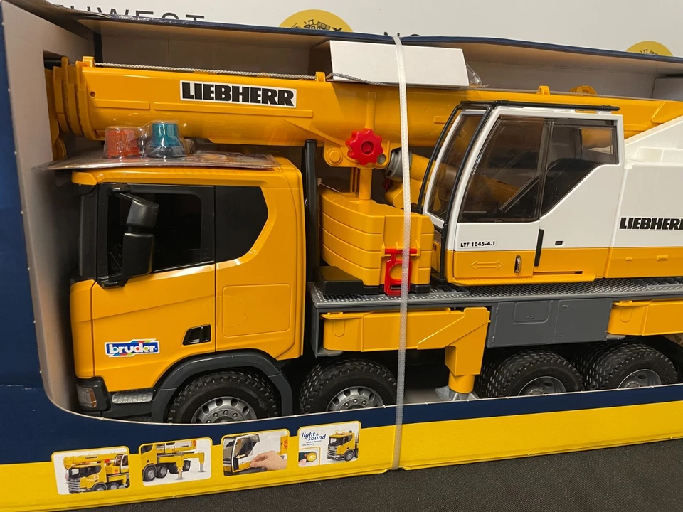 BRUDER 1:16 SCALE 03571 SCANIA SUPER 560R LIEBHERR CRANE TRUCK WITH LIGHTS - Image 3 of 4