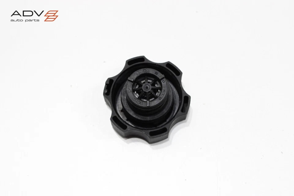 2015 - 2025 CHEVY COLORADO GMC CANYON RADIATOR EXPANSION RESERVOIR TANK CAP OEM - Image 3 of 4