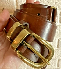 Vintage  CABELA'S  Brown Leather Ranger Belt Brass Buckle 40 Made In Italy