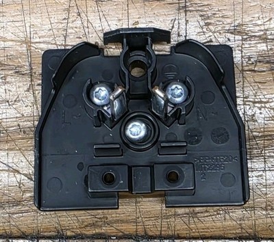 Numatic George Nass- und Trockenreiniger GVE370 / Stromkabelstecker
