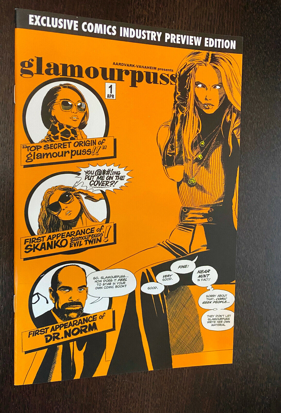 GLAMOURPUSS #1 (2008 Aardvark) -- Industry Preview Edition -- NM- Or Better