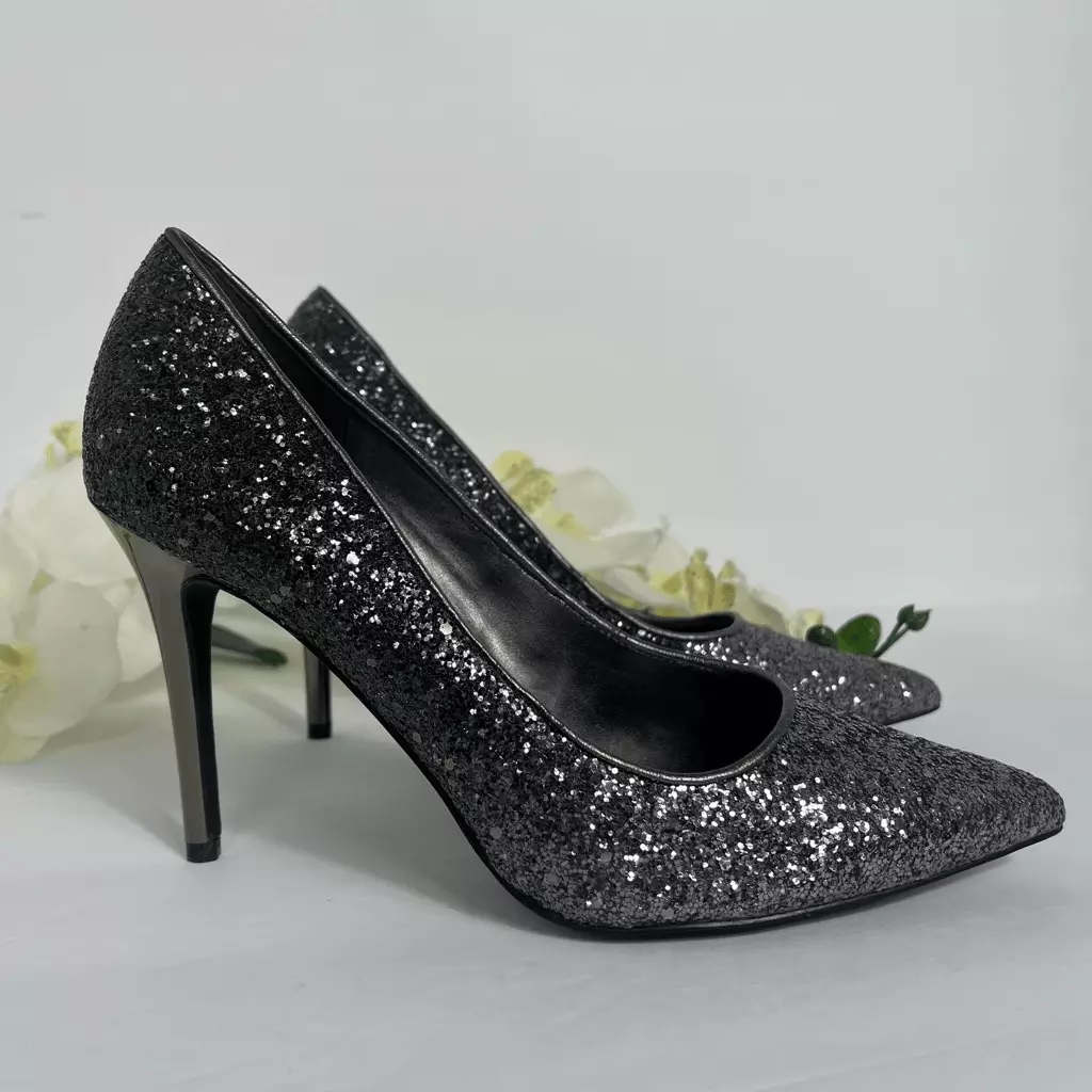 Michael kors hotsell claire pump black