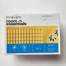 Room Essentials Indoor/Outdoor String Lights 100 Count Plug-In Incandescent Bulb