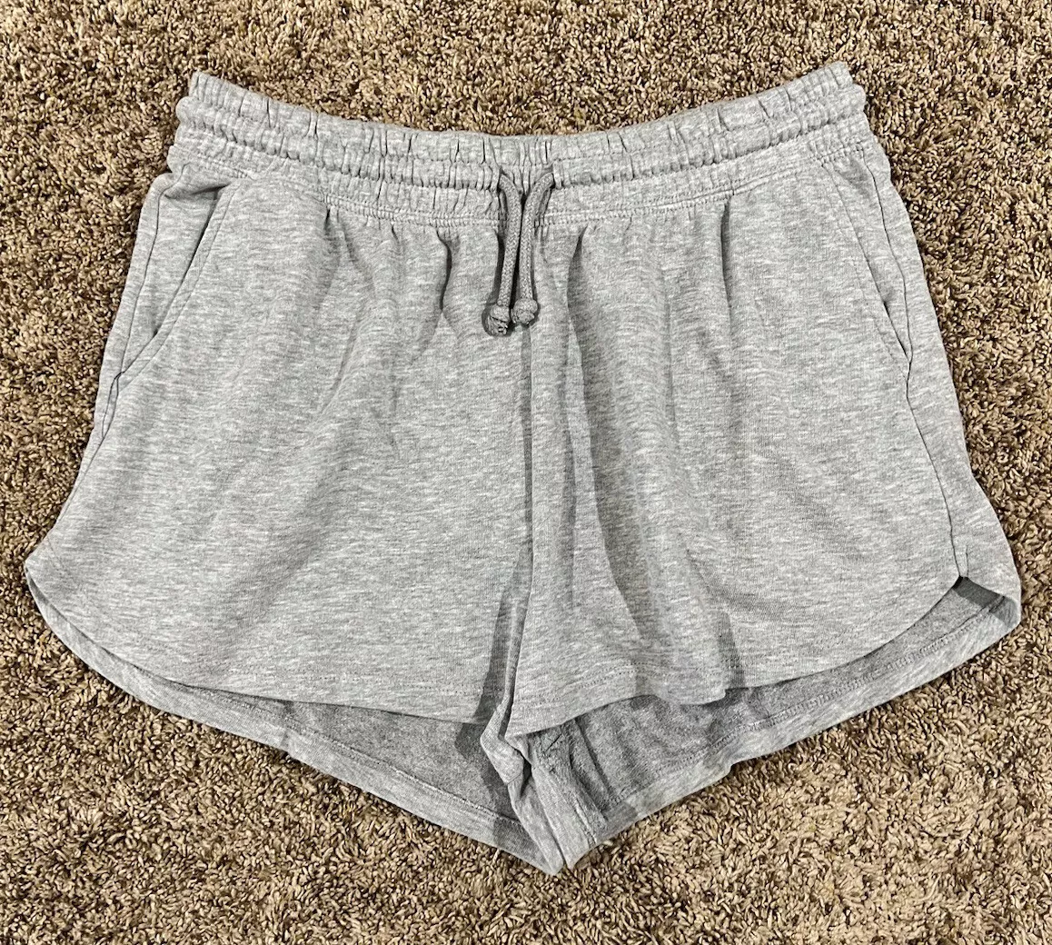 H and clearance m grey shorts