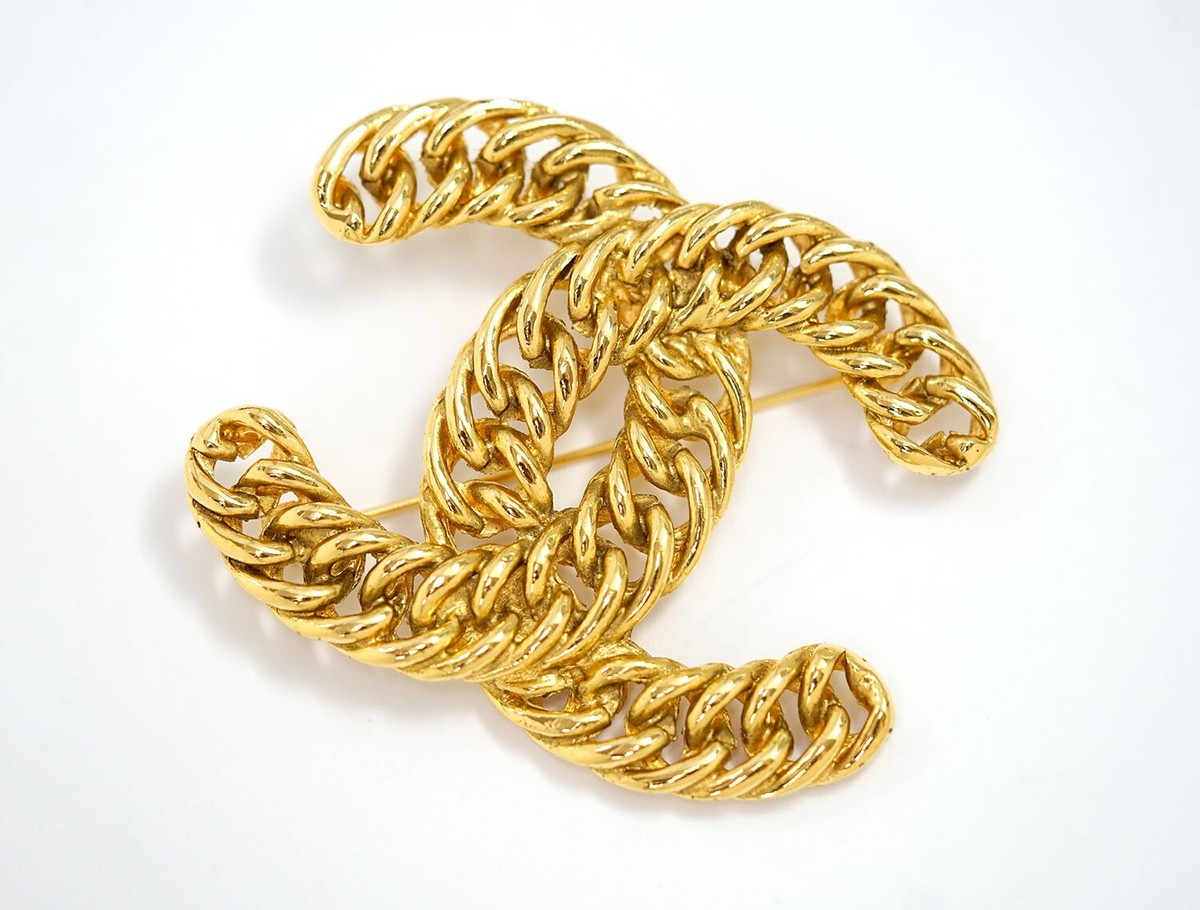 CHANEL ゴールド ブローチ CCロゴ タッセル付き CHANEL [正規ラッピング済] シャネル ブローチ アクセサリー CC