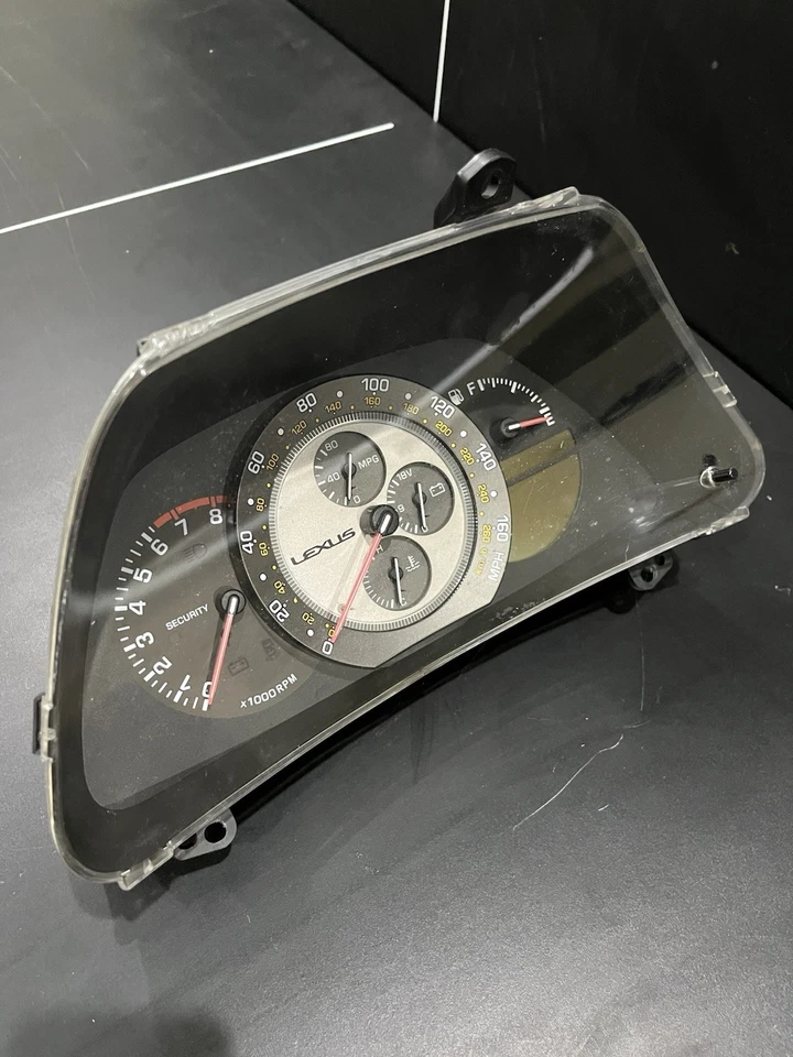 雷克萨斯 IS300 规格集群自动 2001 - 2005 ~ 220k 英里  — 第 3/3 张图片