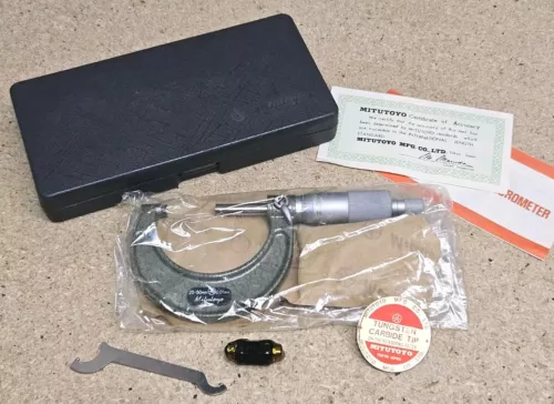 Mitutoyo No. 103-138 micrometer 25 - 50mm - metric - 25 mm to 50 mm